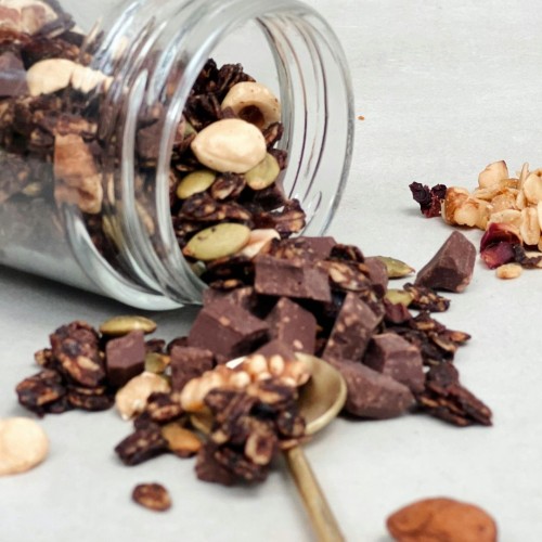 GRANOLA ORZECHOWA CZEKOLADA 2.jpg